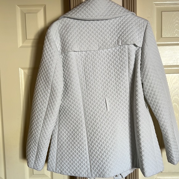 Samuel Dong - Picture 4 of 6